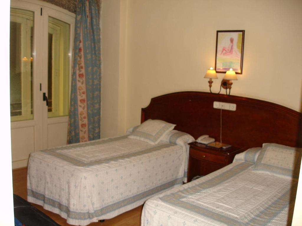 Residencia Hispania Pensión 2*