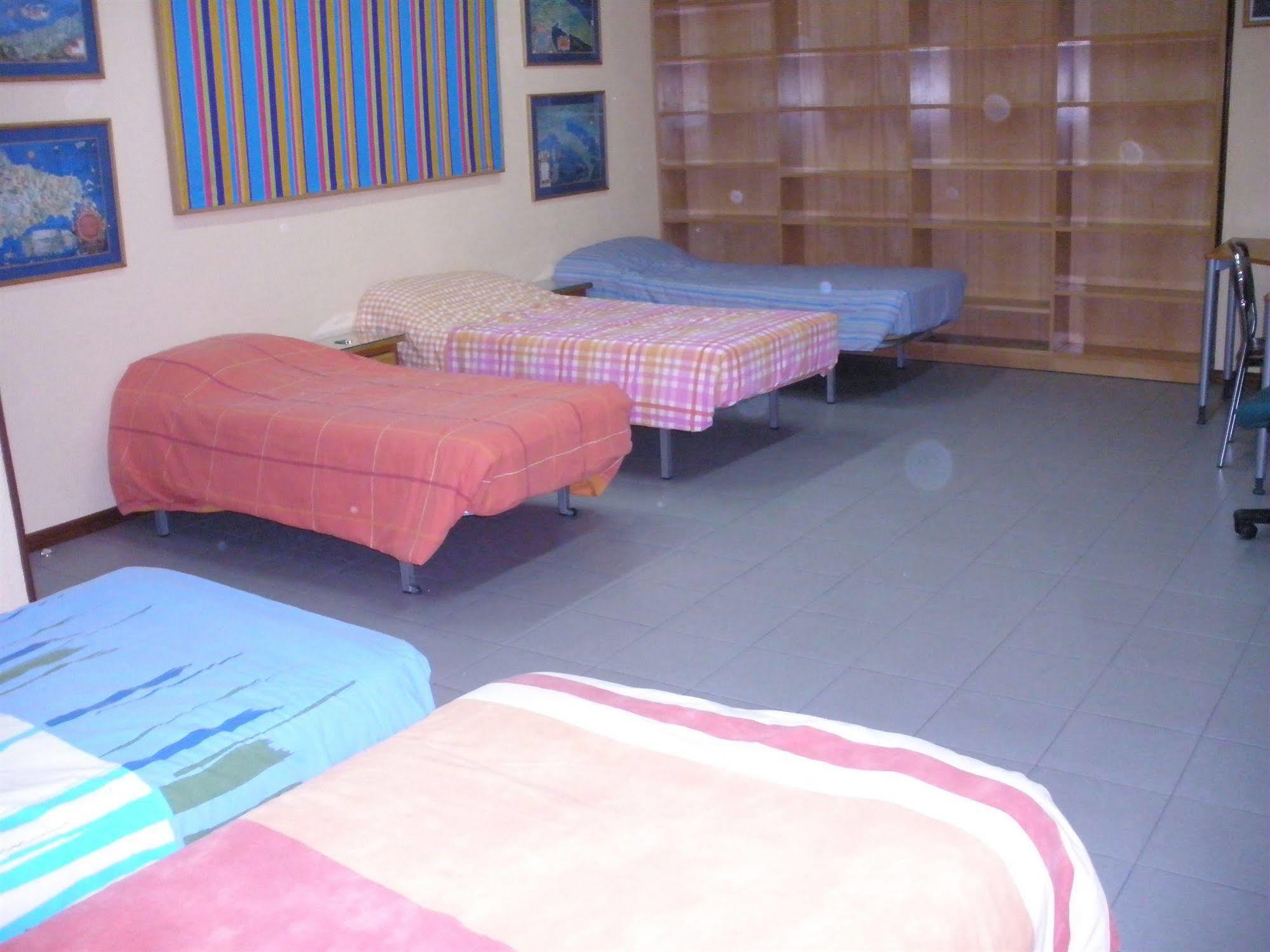 Residencia Hispania 2*